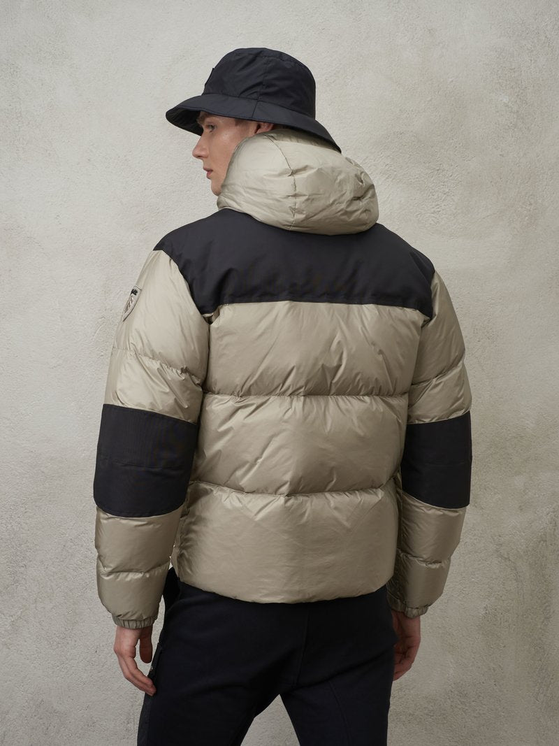 PIUMINO CON CAPPUCCIO NASCOSTO COMET