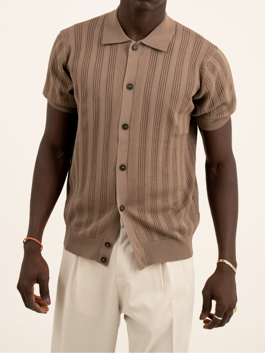 Camicia punto riga verticale traforato in cotone marrone