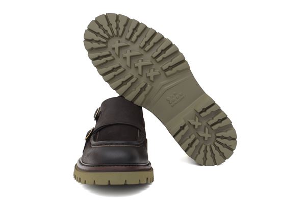 Scarpa in pelle nabuk doppia fibbia
