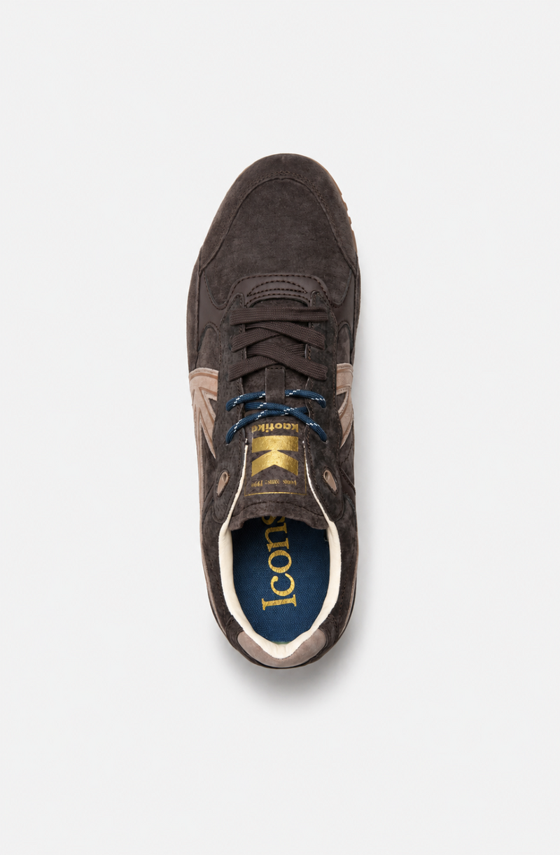 Leather sneakers with logo