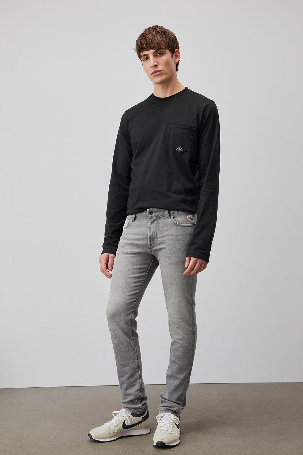 JEANS 517 GREY WEARED 10