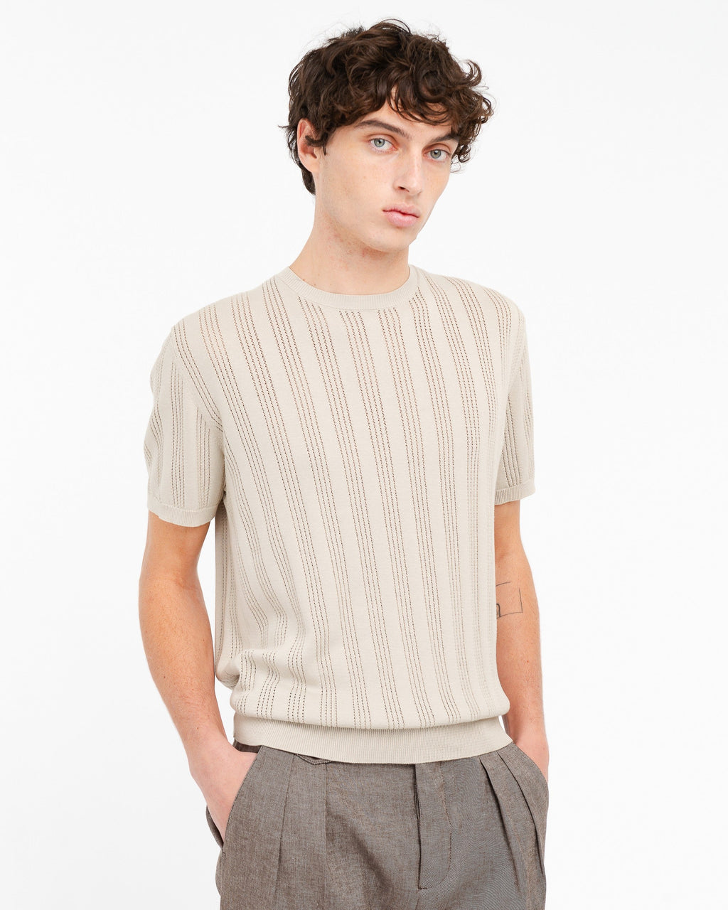 T-shirt punto riga verticale traforato in cotone beige