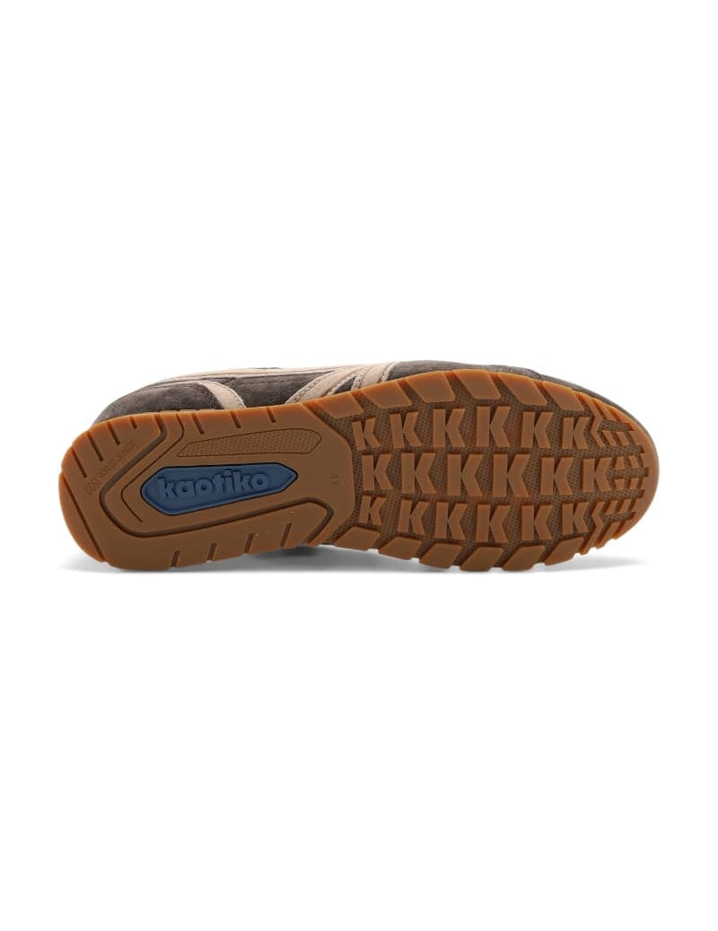 Leather sneakers with logo
