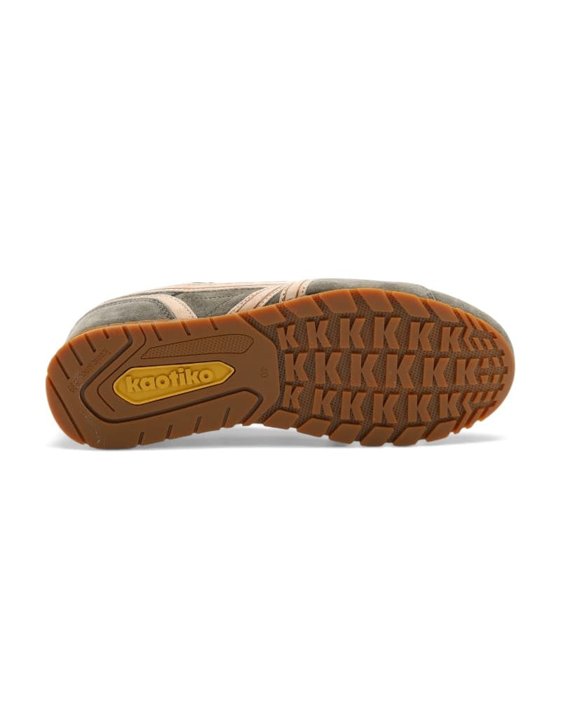 Leather sneakers with logo