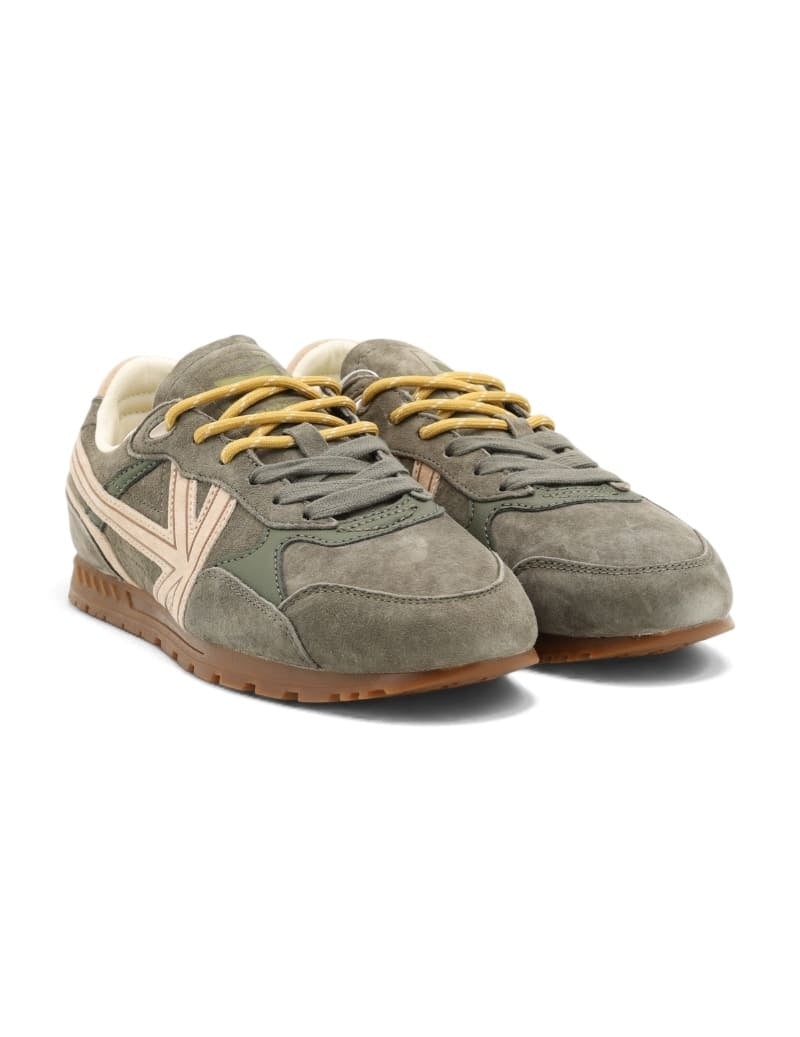 Leather sneakers with logo