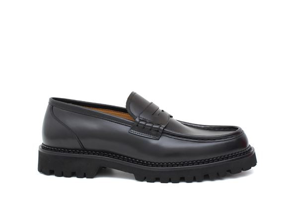 Leather moccasin