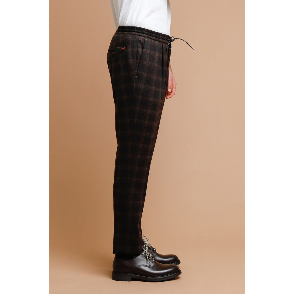 Pantalone jogging slim fit tech-core