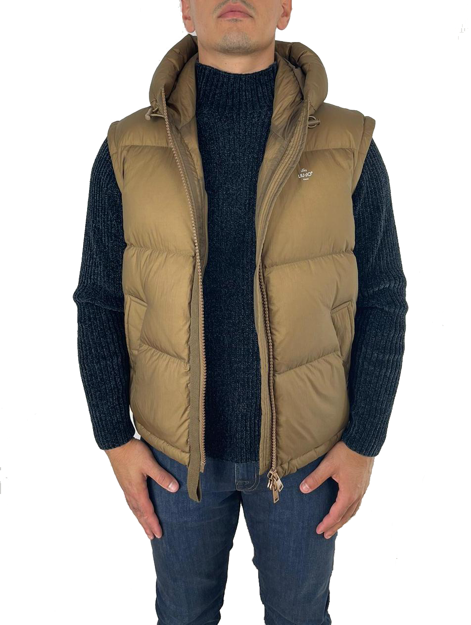 Giubbotto imbottito vera piuma con cappuccio